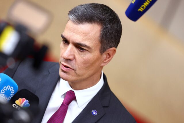 Sanchez has until November 27 to cobble together a working coalition, or face fresh electi