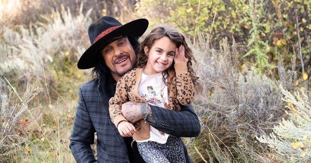 Mötley Crüe's Nikki Sixx Leaves Home State of California for 'a Better Place to Raise Our Daughter'