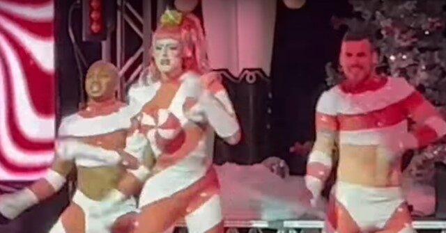 NextImg:WATCH: Pastor Leads Prayer Opposing 'Nasty' Drag Queen Christmas Show