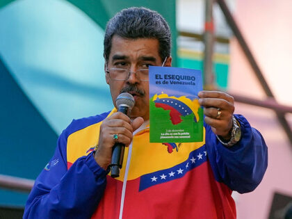 Venezuela's President Nicolas Maduro gives a speech during the closing campaign on Ve
