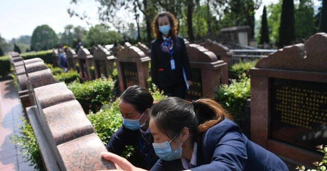 Chinese Mourners Use AI to Create Avatars of the Dead