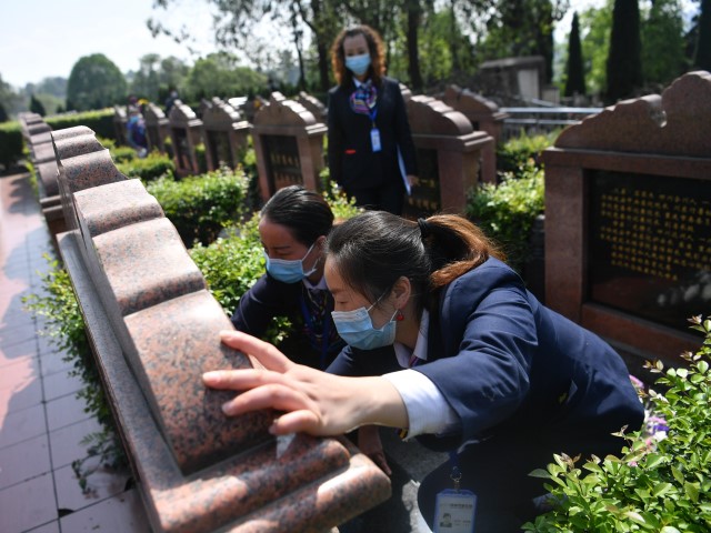 Chinese Mourners Use AI to Create Avatars of the Dead - Vimarsana News