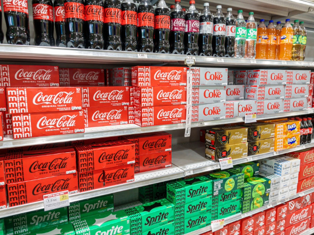 Coca-Cola issues soda recall over foreign material - CBS News