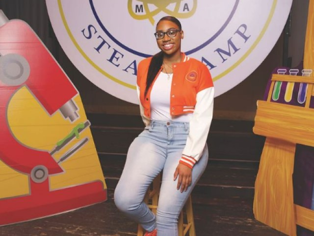 Chicago Girl Earns Doctorate at 17, Opens Program to Help Other Students - Vimarsana News