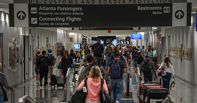 'Passengers Will Continue to Be Stranded': Uber, Lyft Drivers Boycott Rides from Atlanta Airport over Low Wages