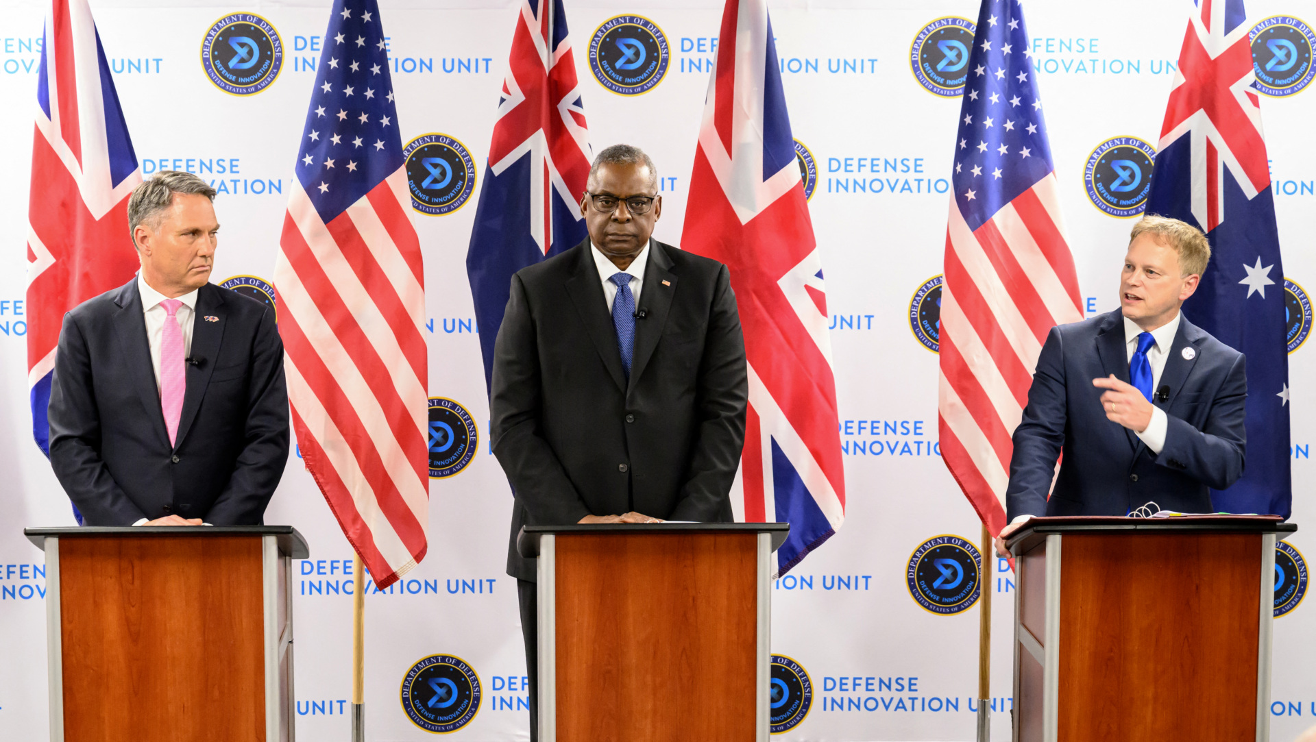 TOPSHOT - (From L) Australian Deputy Prime Minister and Defense Minister Richard Marles, US Defense Secretary Lloyd Austin and British Defense Secretary Grant Shapps hold a press conference during the AUKUS Defense Ministerial Meeting in Mountain View, California, on December 1, 2023. (Photo by JOSH EDELSON / AFP) (Photo by JOSH EDELSON/AFP via Getty Images)