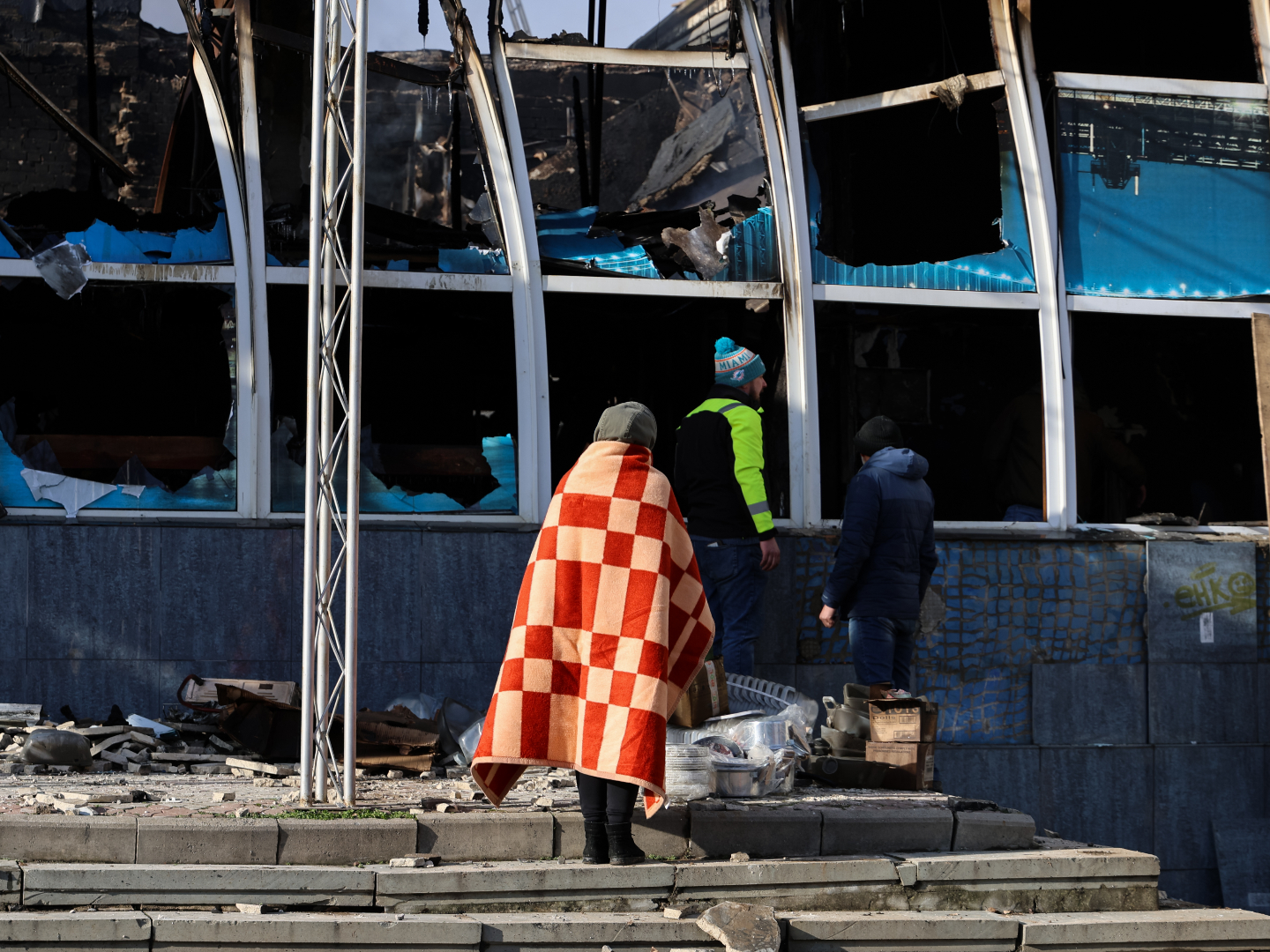 Russian Shelling of Ukraine Kills Five, Cuts Power to Most of Kherson - Vimarsana News