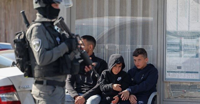 VIDEO: Good Guy With Gun Opens Fire on Terrorists in Jerusalem