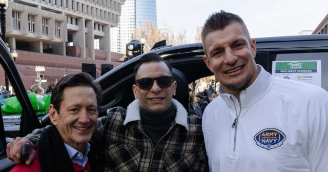 'Gronk' Presents Cars to Veterans Ahead of Army-Navy Football Game