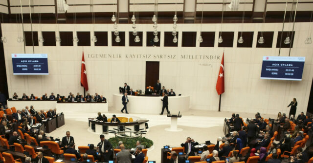Lone Assyrian Lawmaker in Turkish Parliament Reads Christmas Message in Syriac, Outraging Nationalists
