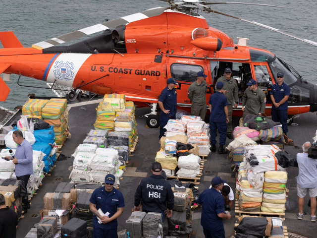 U.S. Coast Guard Intercepted 18,000 Pounds of Cocaine in November - Vimarsana News