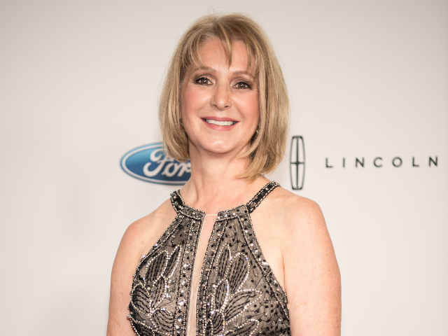 Laura Lynch, Founding Member of The Dixie Chicks, Dies at 65 - Vimarsana News