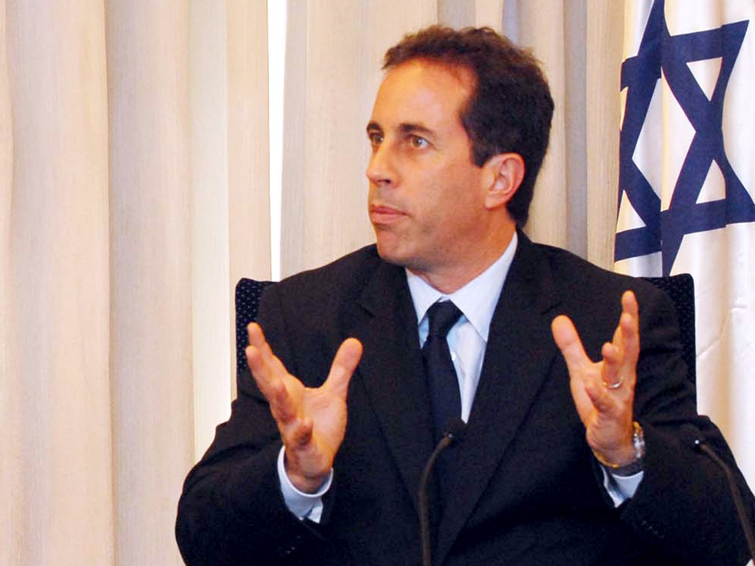Jerry Seinfeld Visits Israel in Show of Support, Meets Suffering Families - Vimarsana News
