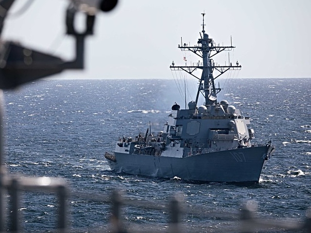 Arleigh Burke-class guided-missile destroyer USS Gravely (DDG 107) sails alongside the Wasp-class amphibious assault ship USS Kearsarge (LHD 3) during maneuvering exercises with the Finnish Navy in the Baltic Sea, May 16, 2022. Kearsarge, flagship of the Kearsarge ARG/MEU team, is on a scheduled deployment under the command and control of Task Force 61/2 while operating in U.S. Sixth Fleet in support of U.S., Allied and partner interests in Europe and Africa.