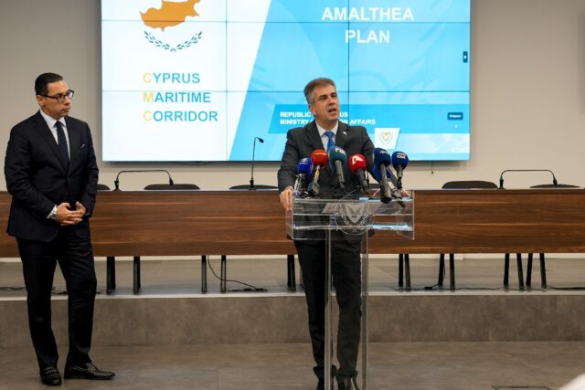 Israeli Foreign Minister Eli Cohen and his Cypriot counterpart Constantinos Kombos discuss