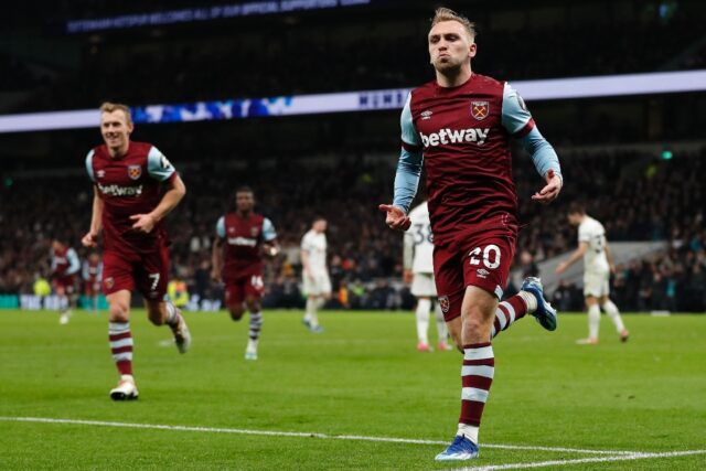 Jarrod Bowen celebrates his goal for West Ham against Tottenham