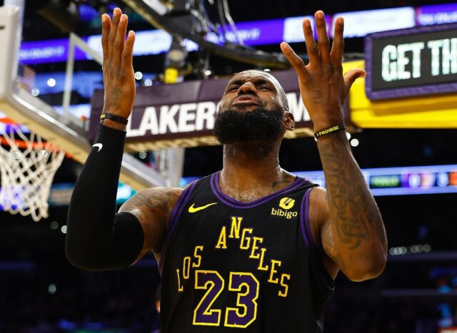 LeBron James leads the Los Angeles Lakers into the semifinals of the NBA's inaugural in-se