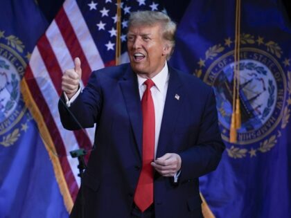 Republican presidential candidate former President Donald Trump gives a thumbs up after sp