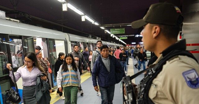Ecuador to Deport 1,500 Inmates amid Gang War