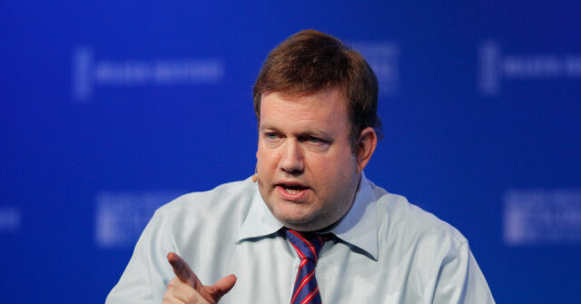 NextImg:Pollster Frank Luntz: ‘I Would Bet on Trump” in November