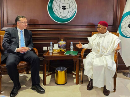 OIC Secretary-General Receives the Permanent Member of the Communist Party Committee of th