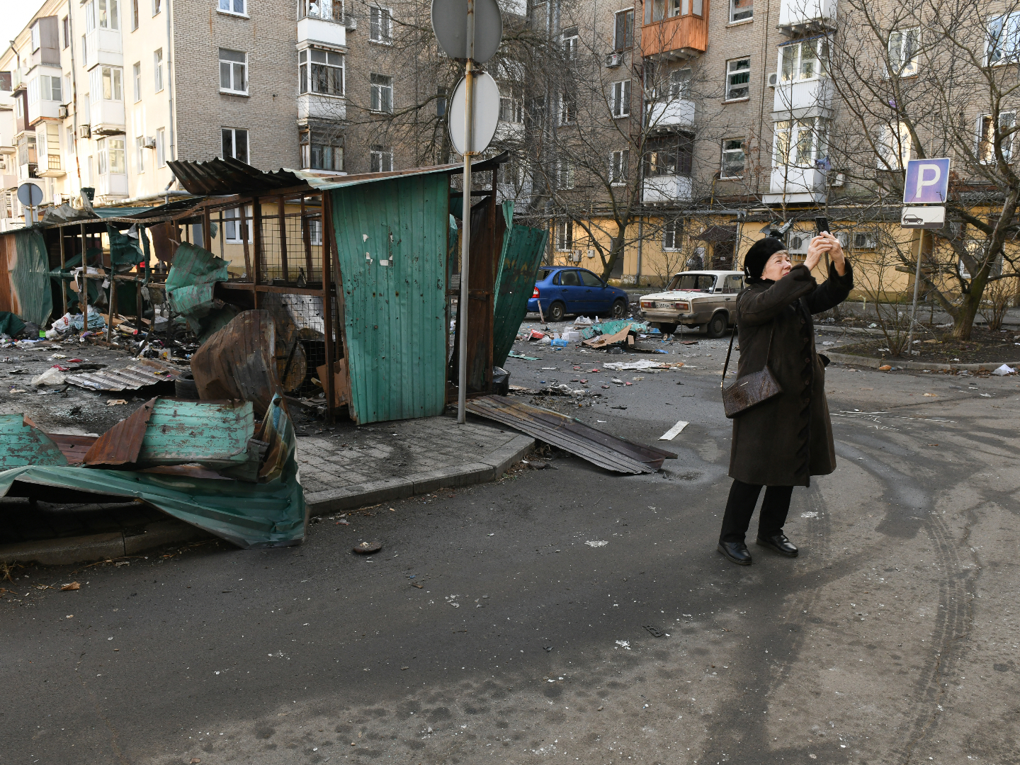 11 Killed in Russian Shelling of Donetsk While Ukraine Claims Successful Strike on Crimean Airbase - Vimarsana News