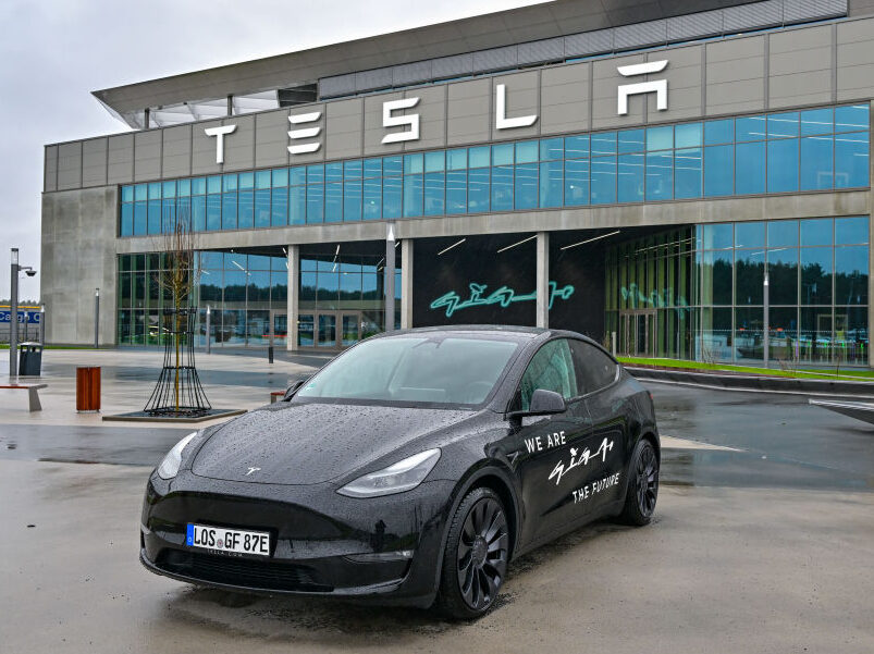 Tesla Shuts Down Factory as Houthi Attacks Cause Parts Shortage - Vimarsana News