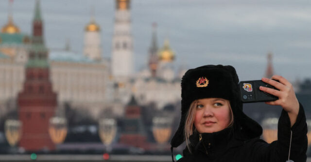 Russia Approves Law to Confiscate Assets of People Who Criticise Military