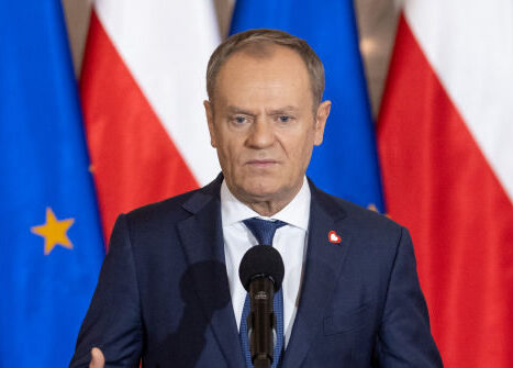 Poland Mini-Coup: Cops Enter Prez Palace to Arrest Former Gov Ministers