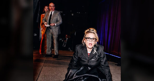 Actress Amy Sedaris Falls on Stage at National Board of Review Awards Ceremony