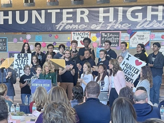 PHOTO: First Lady Jill Biden Speaks at 'Hunter High' School in Utah - Vimarsana News