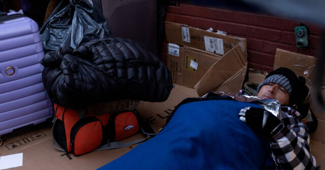 Report — 'F*** This': New Jersey Officers Direct Wave of Migrants to NYC