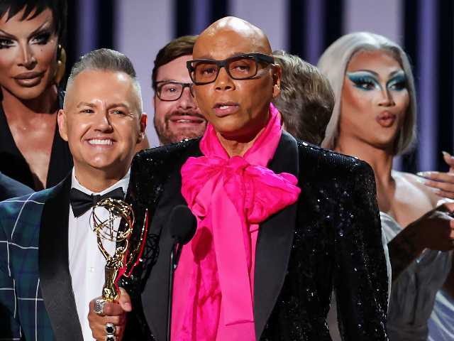 RuPaul Pushes Drag Queen Story Hour During Emmy Acceptance Speech - Vimarsana News