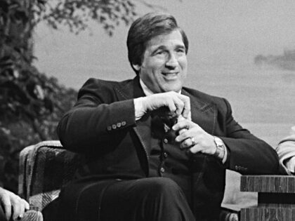 THE TONIGHT SHOW STARRING JOHNNY CARSON -- Pictured: (l-t) Comedian Shecky Greene during a