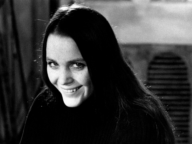 Actress Tisa Farrow, Sister of Mia Farrow, Dead at 72 - Vimarsana News