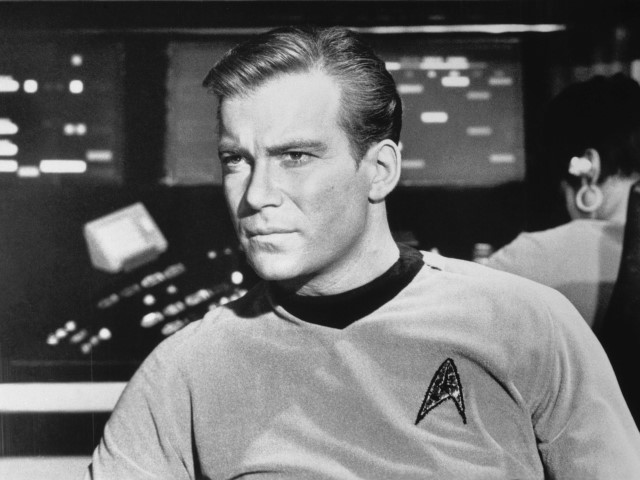 Nolte: William Shatner Says 'Self-Righteous' Paramount Erasing Captain Kirk - Vimarsana News