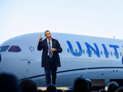 United Airlines CEO Scott Kirby speaks during a joint press event with Boeing at the Boein
