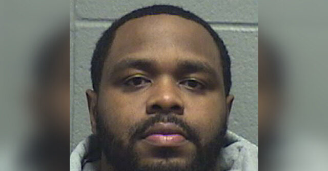 Police: Illinois Christian School Teacher Robbed Grindr Dates at Gunpoint