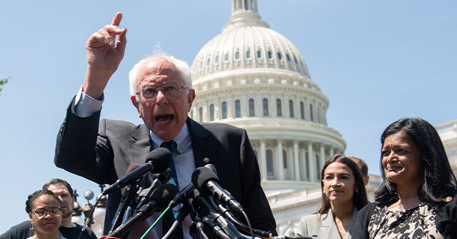 Bernie Sanders Introduces Four-Day Workweek Bill