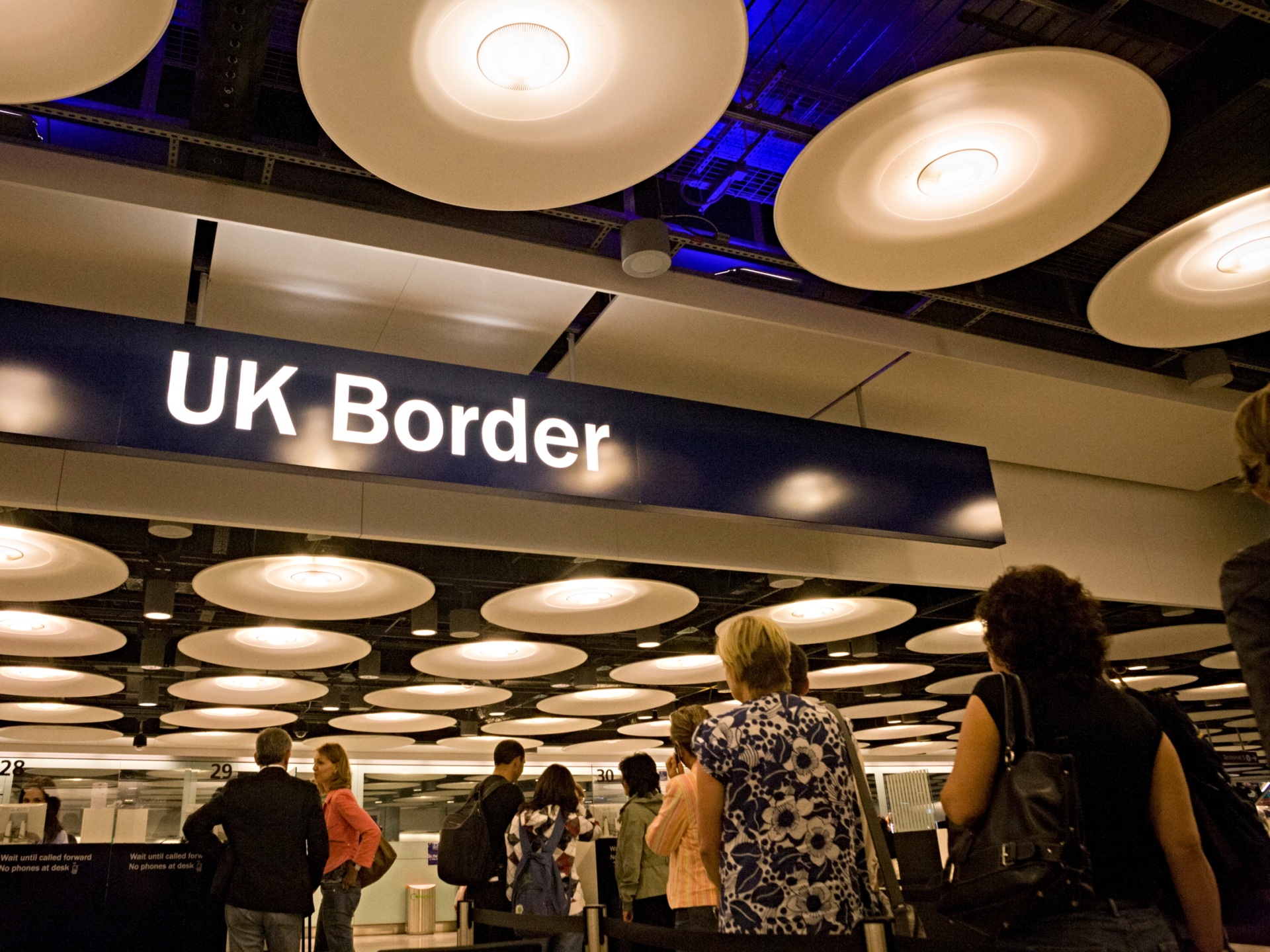 UK's 'Unprecedented Migration' Will Push Population to 74 Million by 2036 - Vimarsana News