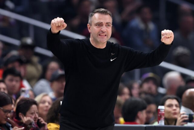 Toronto Raptors head coach Darko Rajaković was fined $25,000 by the NBA for criticizing g