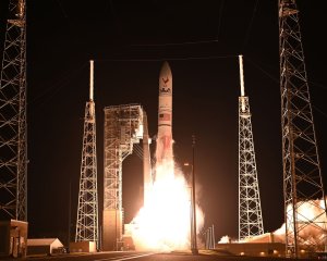 Lunar spacecraft to land in Pacific Ocean Thursday after failed mission