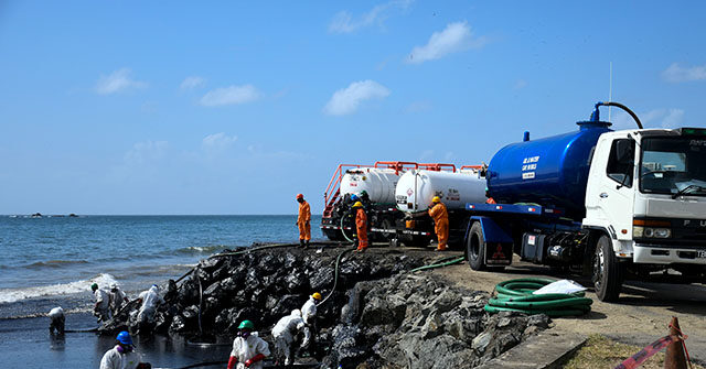 Bag of Cocaine Washes Up near Mystery Trinidad and Tobago 'Ghost Ship' Oil Spill