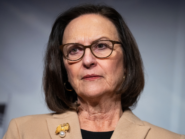 Sen. Deb Fischer Announces Opposition to Lankford Immigration Plan - Vimarsana News