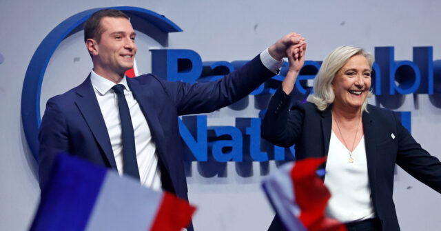 French Populists Set to Trounce Macron in EU Parliament Elections