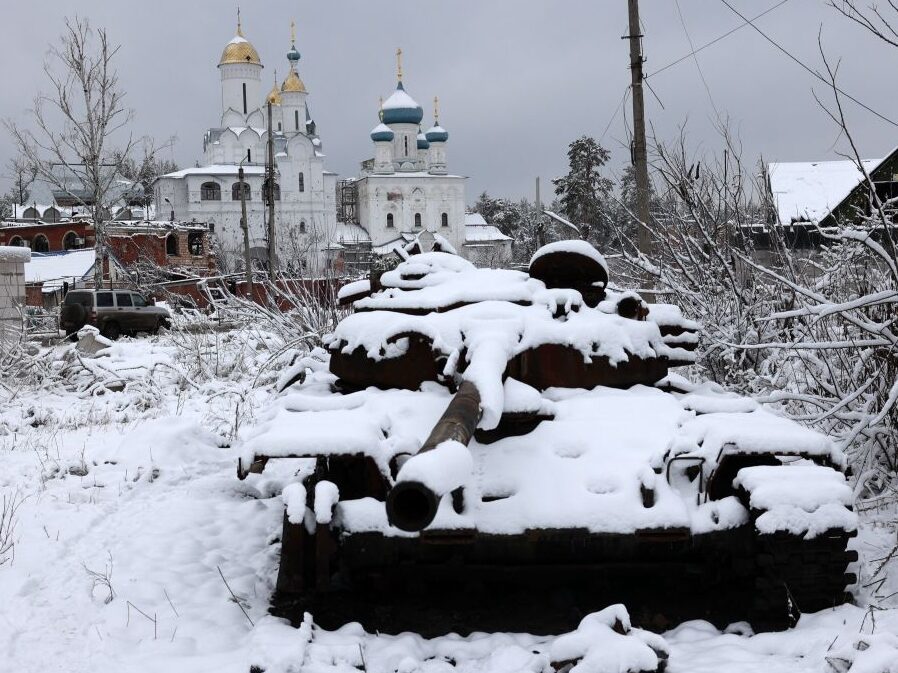 Russia Has Lost 3,000 Tanks, But Can Sustain Losses For Years: Institute - Vimarsana News