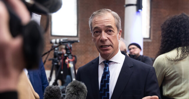 NextImg:Nigel Farage Considers Class Action Lawsuit Against Big Banks