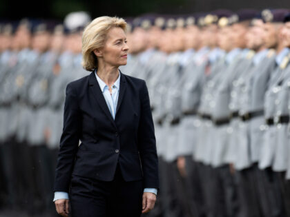 30 June 2018, Germany, Hamburg: Ursula von der Leyen (CDU), German Defence Minister, inspe