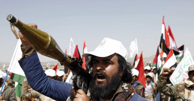 Houthis Open Ramadan with Promise to Stage More Red Sea Attacks