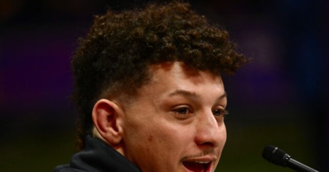 Patrick Mahomes on Father's Arrest: 'It's a Family Matter'